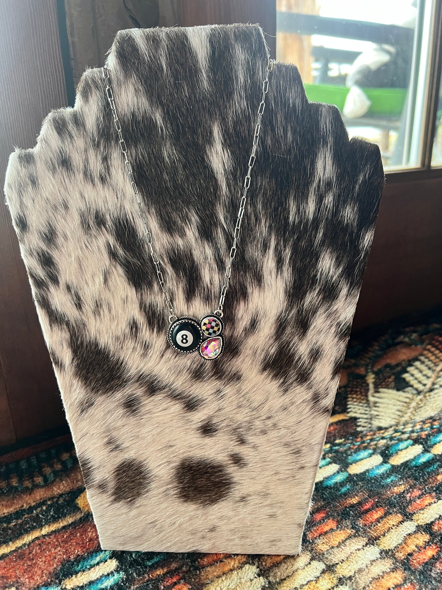 Turn Out Necklace